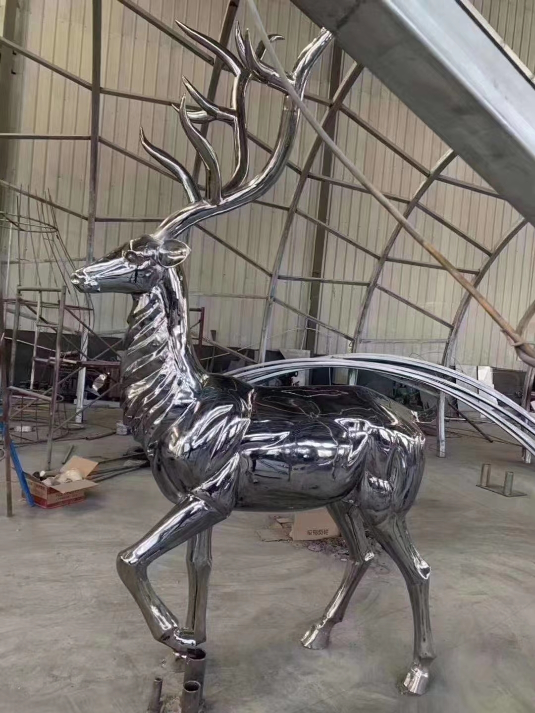 不锈钢雕塑-武汉雕塑厂家